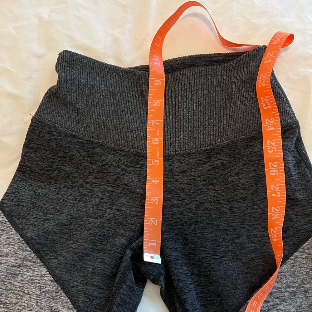 Alo Yoga Alosoft High Waist 7/8 Lounge Leggings Grey Stripe Size XS - Picture 9 of 11
